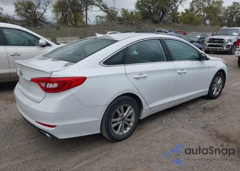2015 Hyundai Sonata Se z USA, uszkodzony, nr VIN 5NPE24AF7FH186108